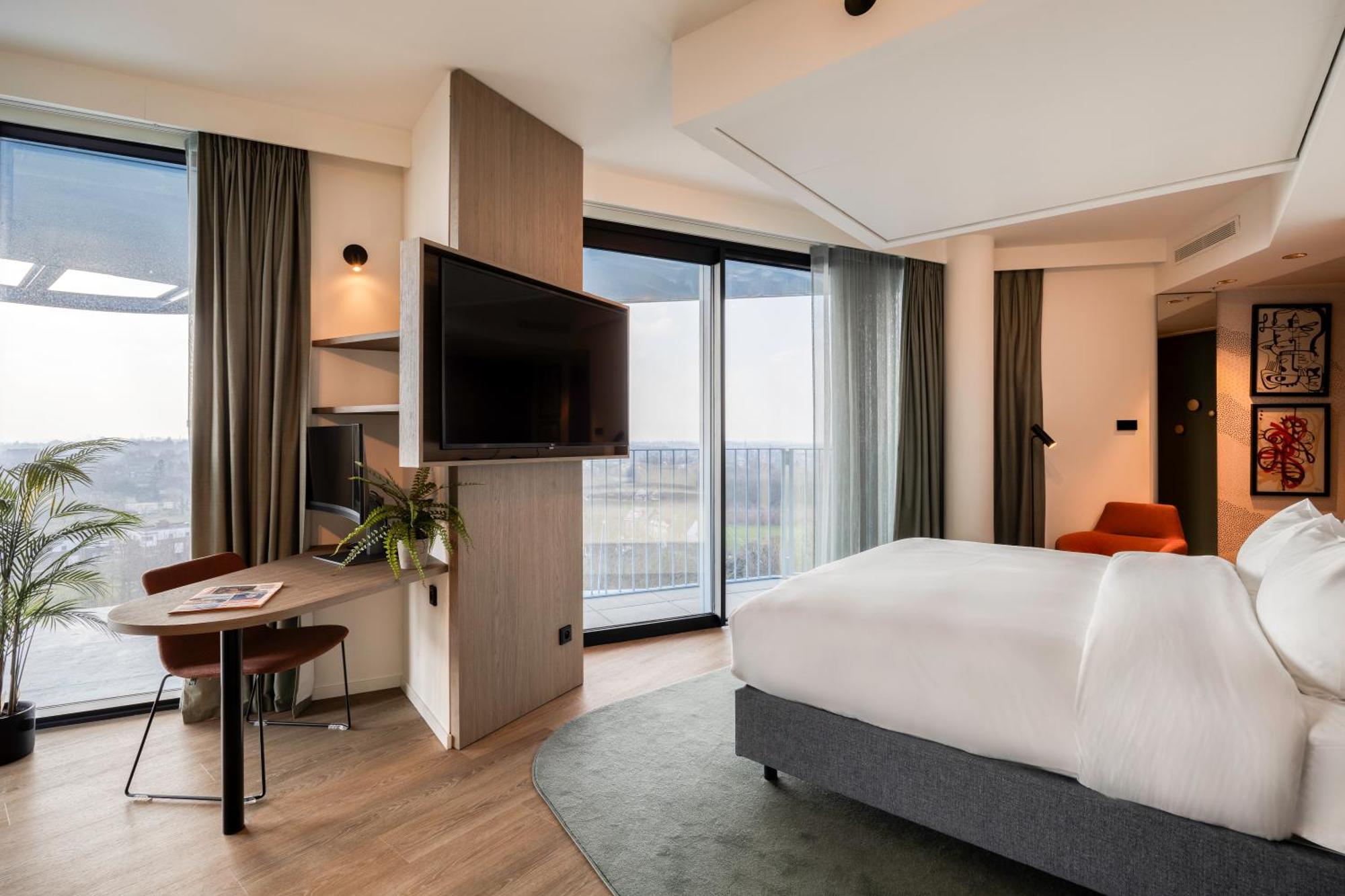 Hotel Voco Brussels North By Ihg 4*